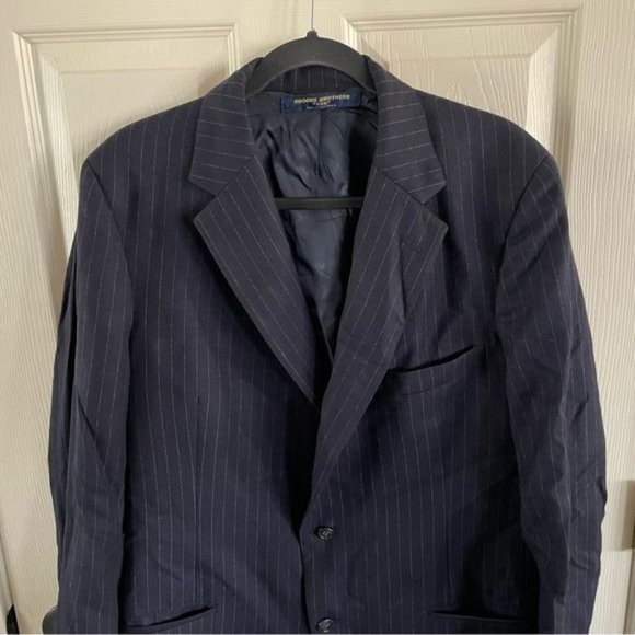 Brooks Brothers Men’s “346” Navy Pinstriped Blazer - Picture 10 of 16